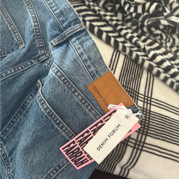 Aritzia Farrah wide leg Jean - Picture 5 of 6